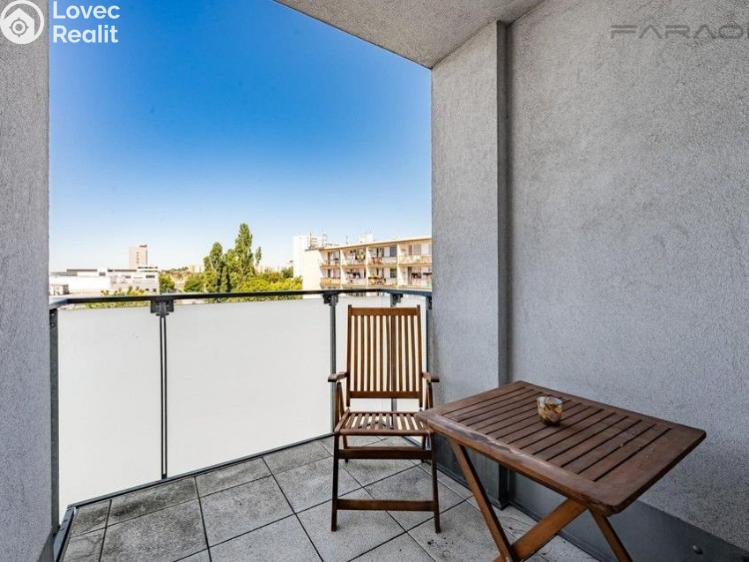 Rent apartment 2+KK Praha, U Slovanky č. 4