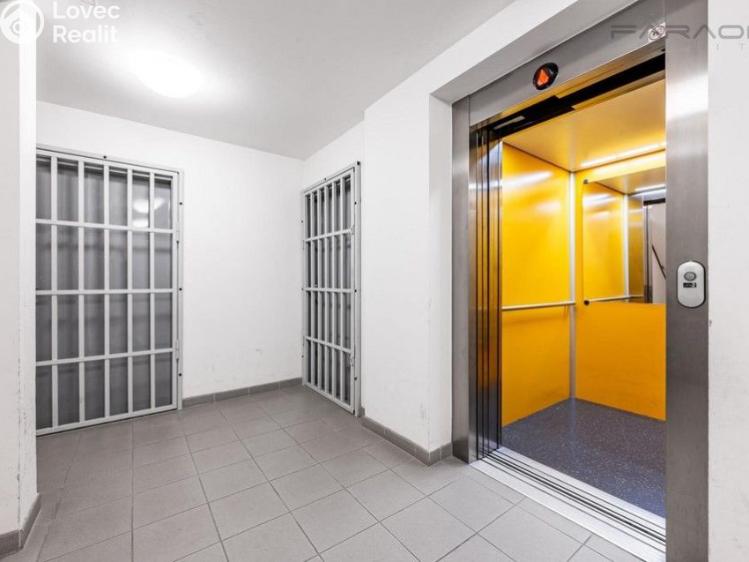 Rent apartment 2+KK Praha, U Slovanky č. 12