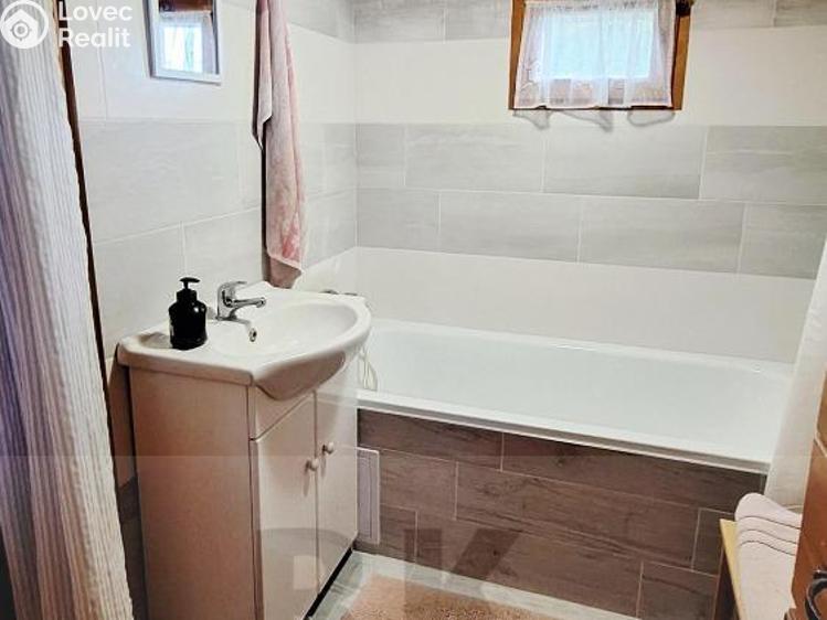Prodej chaty Březina, č.ev. č. 3