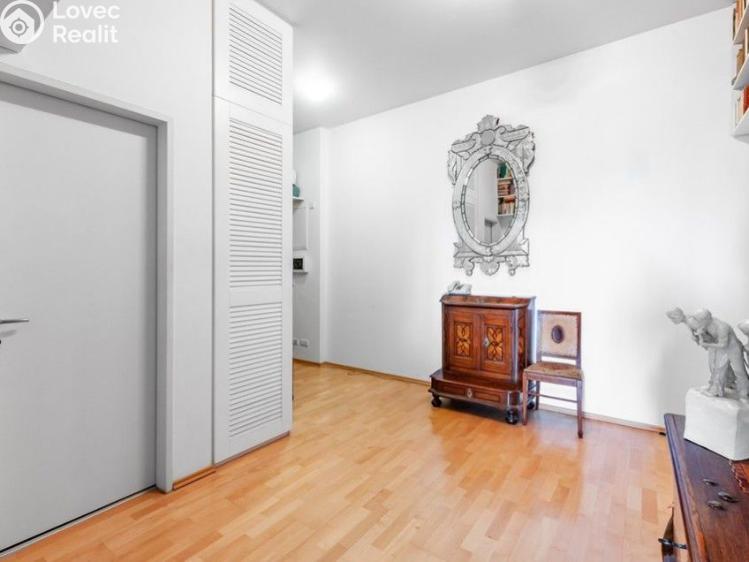 Продаж квартири 2+KK Praha, U Zvonařky č. 11