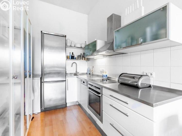 Продаж квартири 2+KK Praha, U Zvonařky č. 6