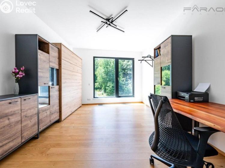 Prodej bytu 3+KK Praha, Na pomezí č. 15