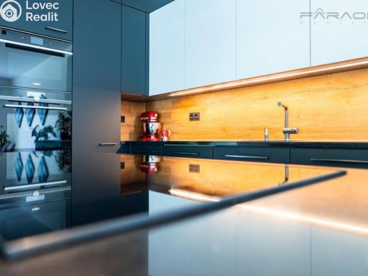 Sale apartment 3+KK Praha, Na pomezí č. 6