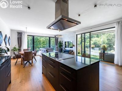 Sale apartment 3+KK Praha, Na pomezí č. 1