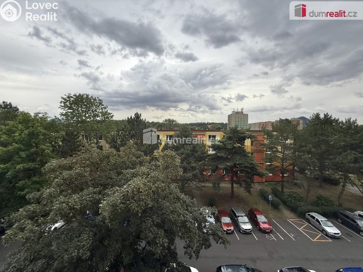 Pronájem bytu 3+1 Bílina, Sídliště Za Chlumem č. 12