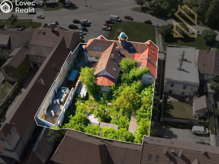 Prodej vícegeneračního domu Smečno, nám. T. G. Masaryka 10 č. 12