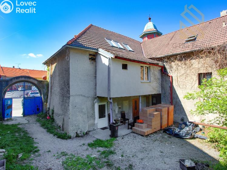 Prodej vícegeneračního domu Smečno, nám. T. G. Masaryka 10 č. 23