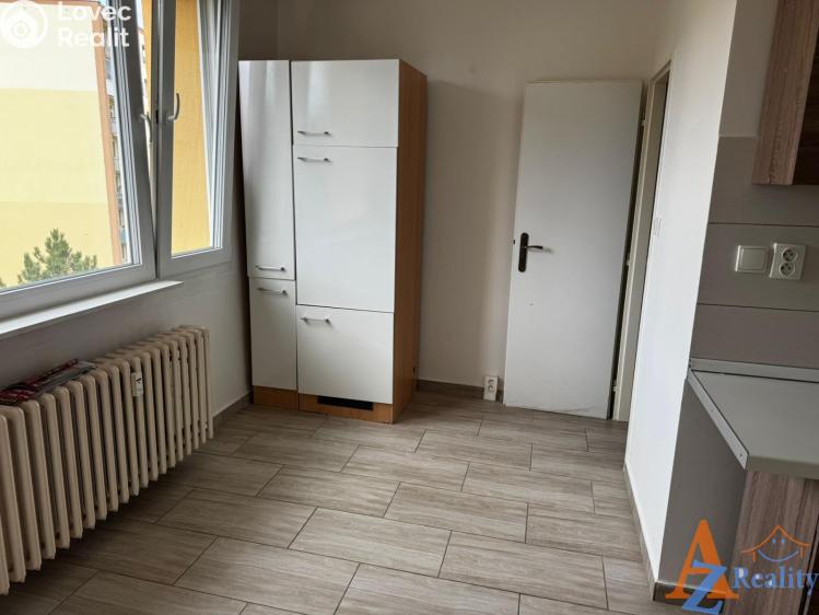 Pronájem bytu 3+1 Chomutov, Kyjická č. 2