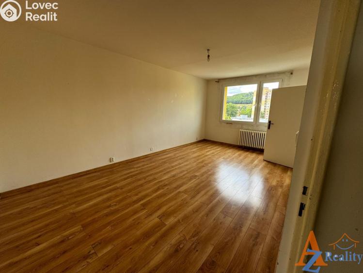 Pronájem bytu 3+1 Chomutov, Kyjická č. 4