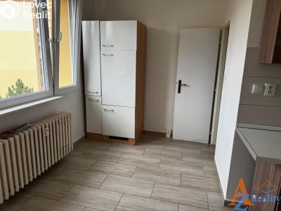 Pronájem bytu 3+1 Chomutov, Kyjická č. 2