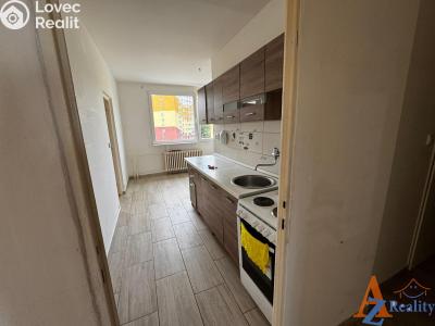 Pronájem bytu 3+1 Chomutov, Kyjická č. 3