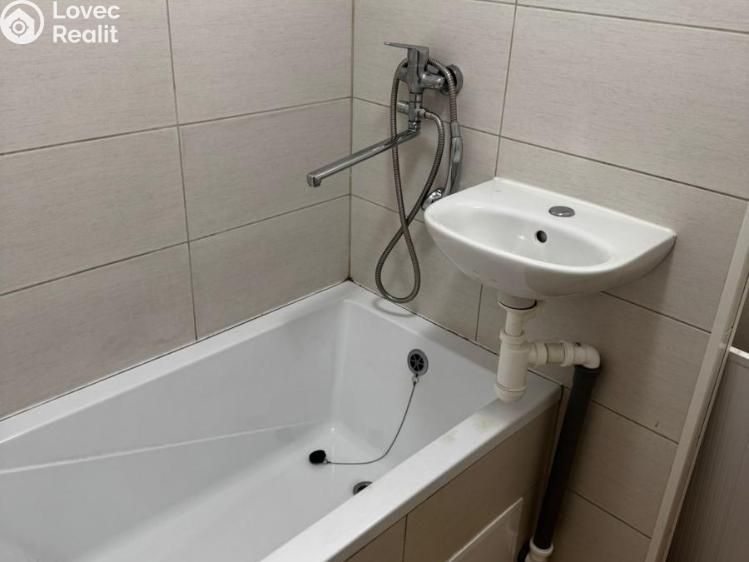 Pronájem bytu 1+1 Chomutov, Kyjická č. 7