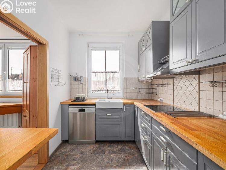 Prodej bytu 4+1 České Budějovice, J. Plachty 1153/18 č. 1