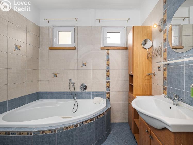 Prodej bytu 4+1 České Budějovice, J. Plachty 1153/18 č. 26