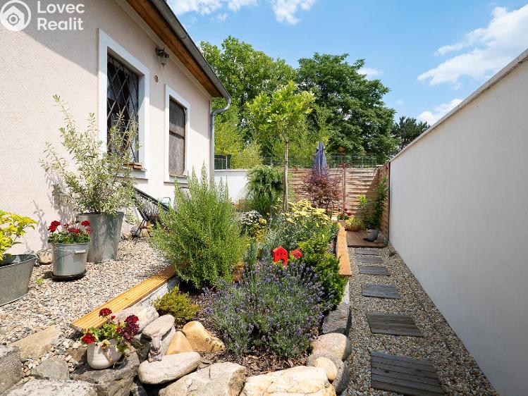 Prodej rodinného domu Praha, Povltavská č. 22