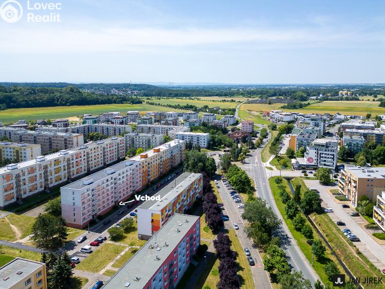 Pronájem bytu 1+1 Hradec Králové, Šantrochova 423/2 č. 10