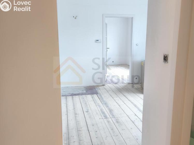 Prodej bytu 1+1 Karlovy Vary, Nad Dvorem č. 9