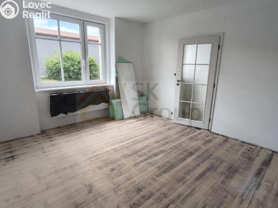 Prodej bytu 1+1 Karlovy Vary, Nad Dvorem č. 4