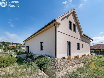 Prodej rodinného domu Trnovany č. 5