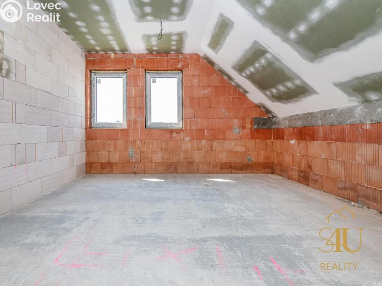 Продаж багатогенного будинку Trnovany č. 22