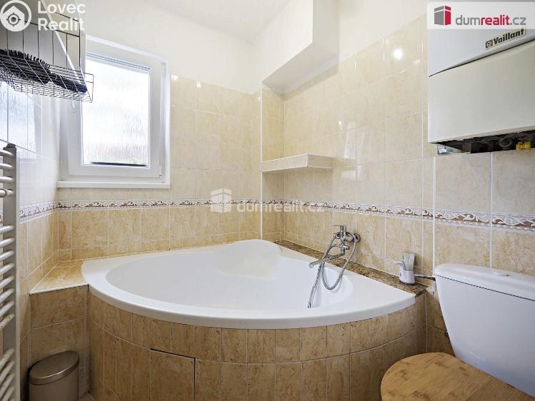 Продаж квартири 4+KK Praha-Dolní Chabry, Bolebořská č. 15