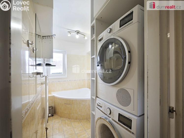 Продаж квартири 4+KK Praha-Dolní Chabry, Bolebořská č. 16