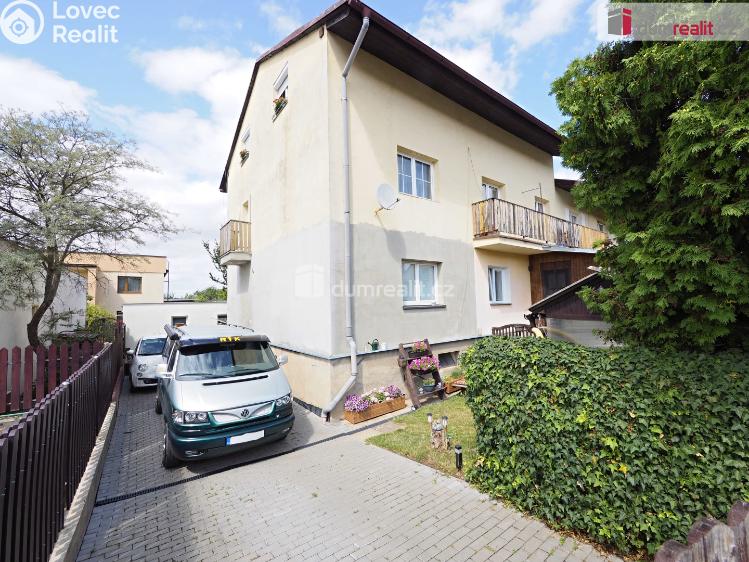 Продаж квартири 4+KK Praha-Dolní Chabry, Bolebořská č. 21