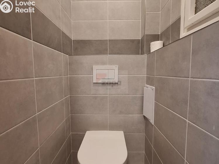 Pronájem bytu 2+KK Praha, Nad Kajetánkou č. 11