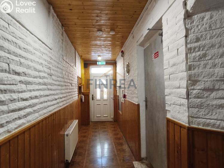 Prodej činžovního domu Jirkov, Chomutovská č. 2