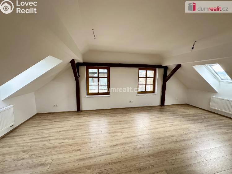 Продажа квартиры 2+KK Horní Blatná, náměstí Sv. Vavřince č. 7