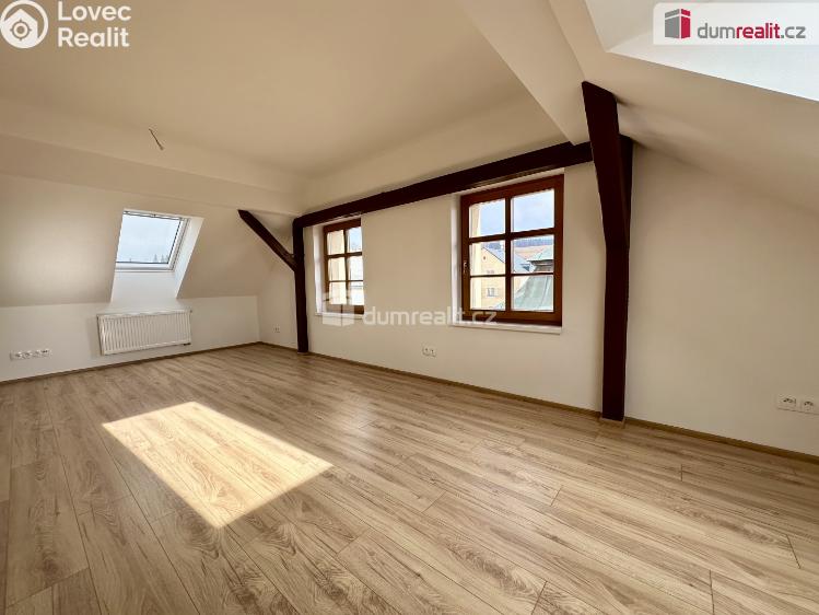 Продажа квартиры 2+KK Horní Blatná, náměstí Sv. Vavřince č. 9
