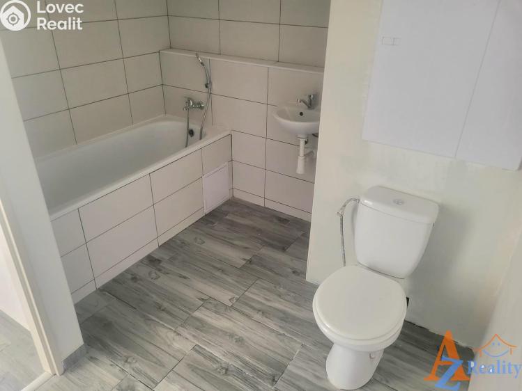 Pronájem bytu 3+1 Děčín, V Sídlišti 390 č. 4