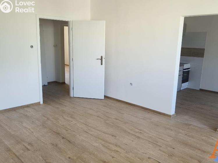 Pronájem bytu 3+1 Děčín, V Sídlišti 390 č. 13