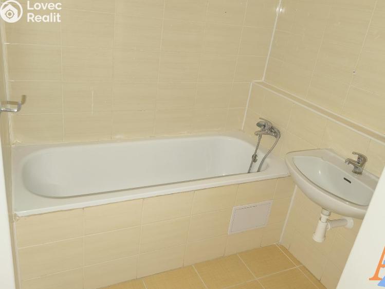 Pronájem bytu 3+1 Děčín, V Sídlišti 390 č. 17