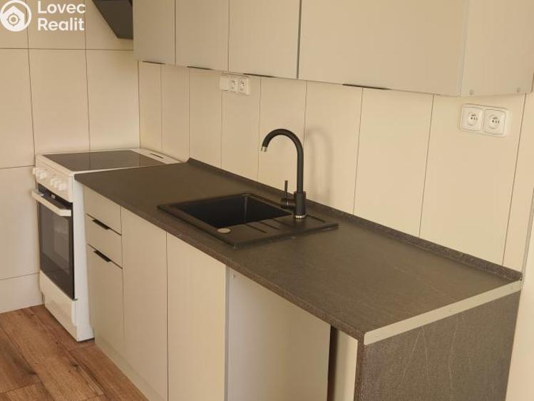 Pronájem bytu 3+1 Děčín, V Sídlišti 390 č. 2