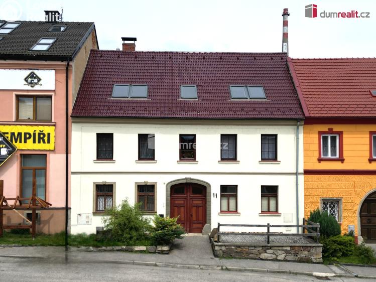 Prodej rodinného domu Velešín, náměstí J. V. Kamarýta č. 11