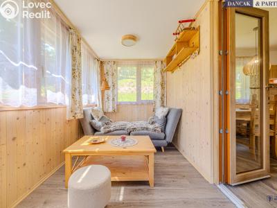 Sale hut Trojanovice č. 5