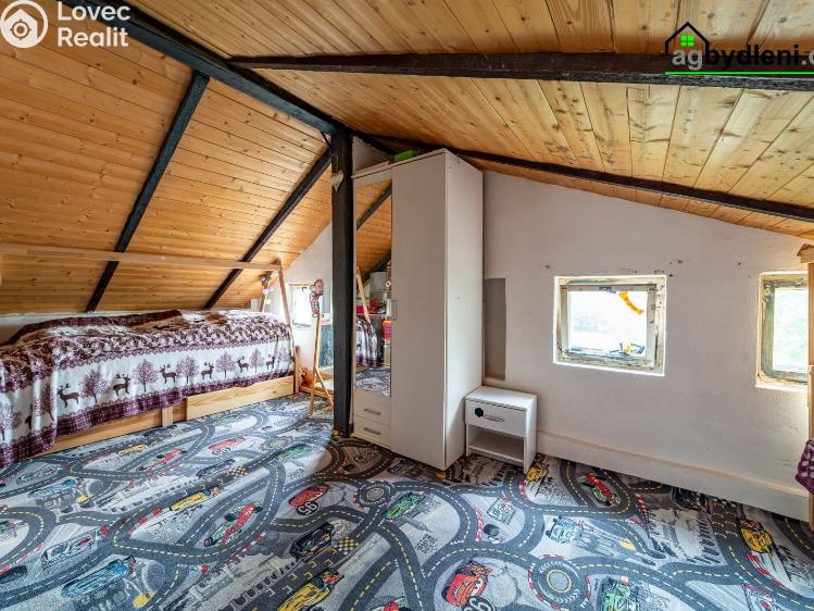 Sale hut Dobřív č. 17