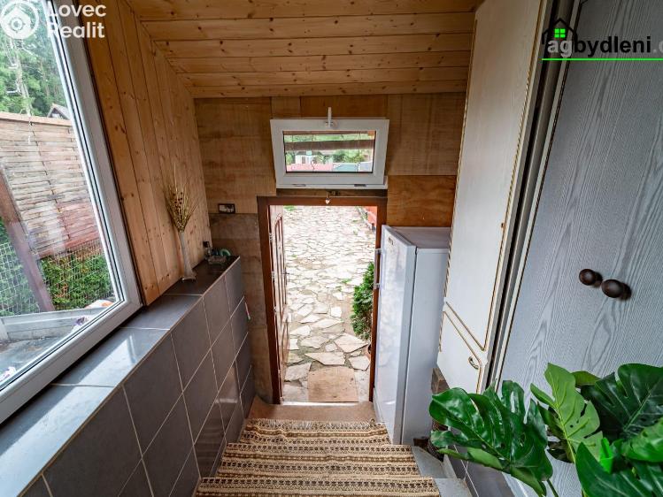 Sale hut Dobřív č. 21