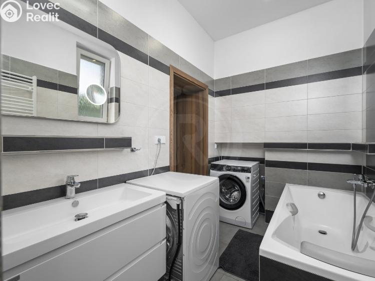 Sale apartment 3+1 České Budějovice, Jeronýmova 216/5 č. 19