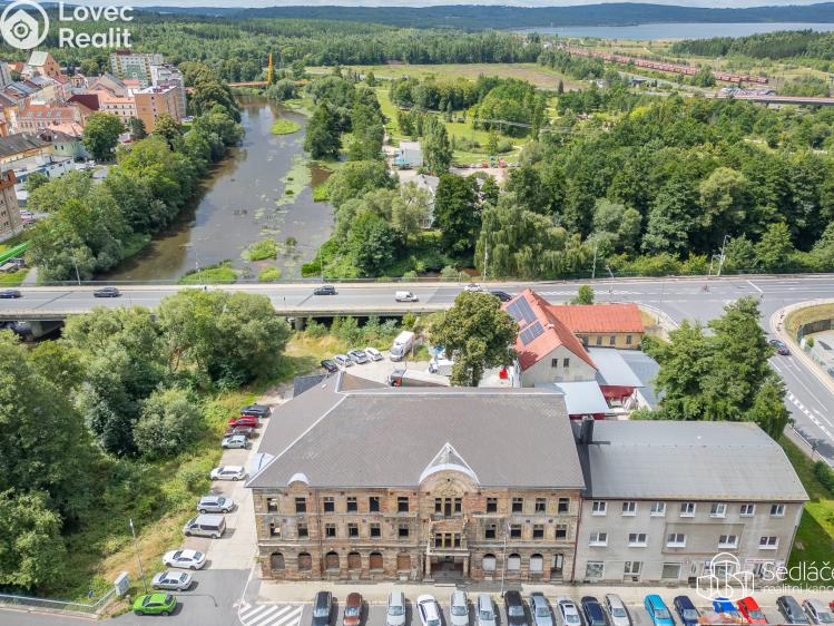 Prodej komerční nemovitosti Sokolov, Nádražní č. 11