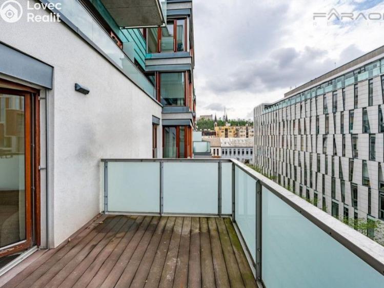 Pronájem bytu 2+KK Praha, Rohanské nábřeží č. 3