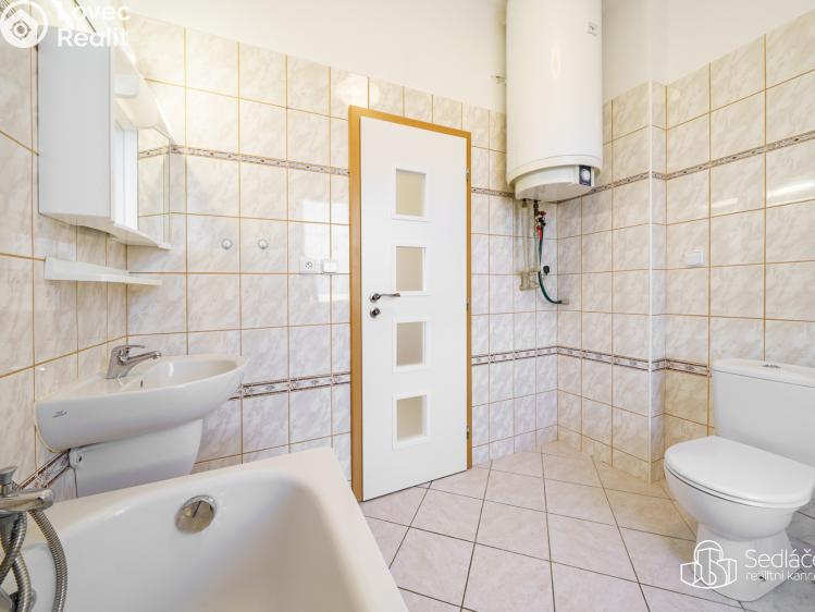 Pronájem bytu 1+1 Karlovy Vary č. 10