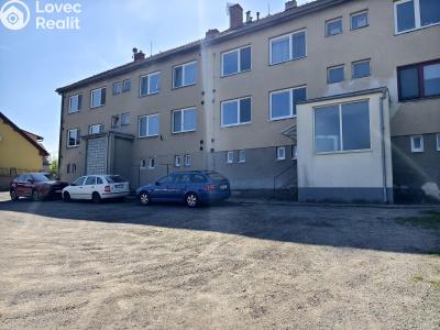 Sale apartment 3+1 Rousínov, Velešovická č. 1
