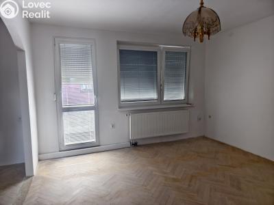 Sale apartment 3+1 Rousínov, Velešovická č. 6