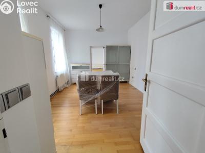 Pronájem bytu 3+1 Poděbrady, Na Valech č. 4