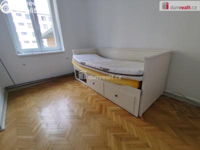 Pronájem bytu 3+1 Poděbrady, Na Valech č. 6