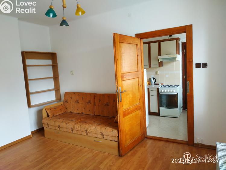 Pronájem bytu 2+1 Karlovy Vary, Rohová č. 10