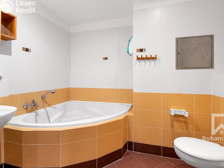 Prodej bytu 1+KK Praha, K dálnici č. 17