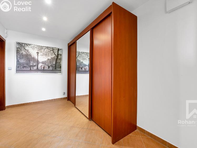 Prodej bytu 1+KK Praha, K dálnici č. 19
